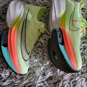 Nike Zoomx running shoes men's sz 8